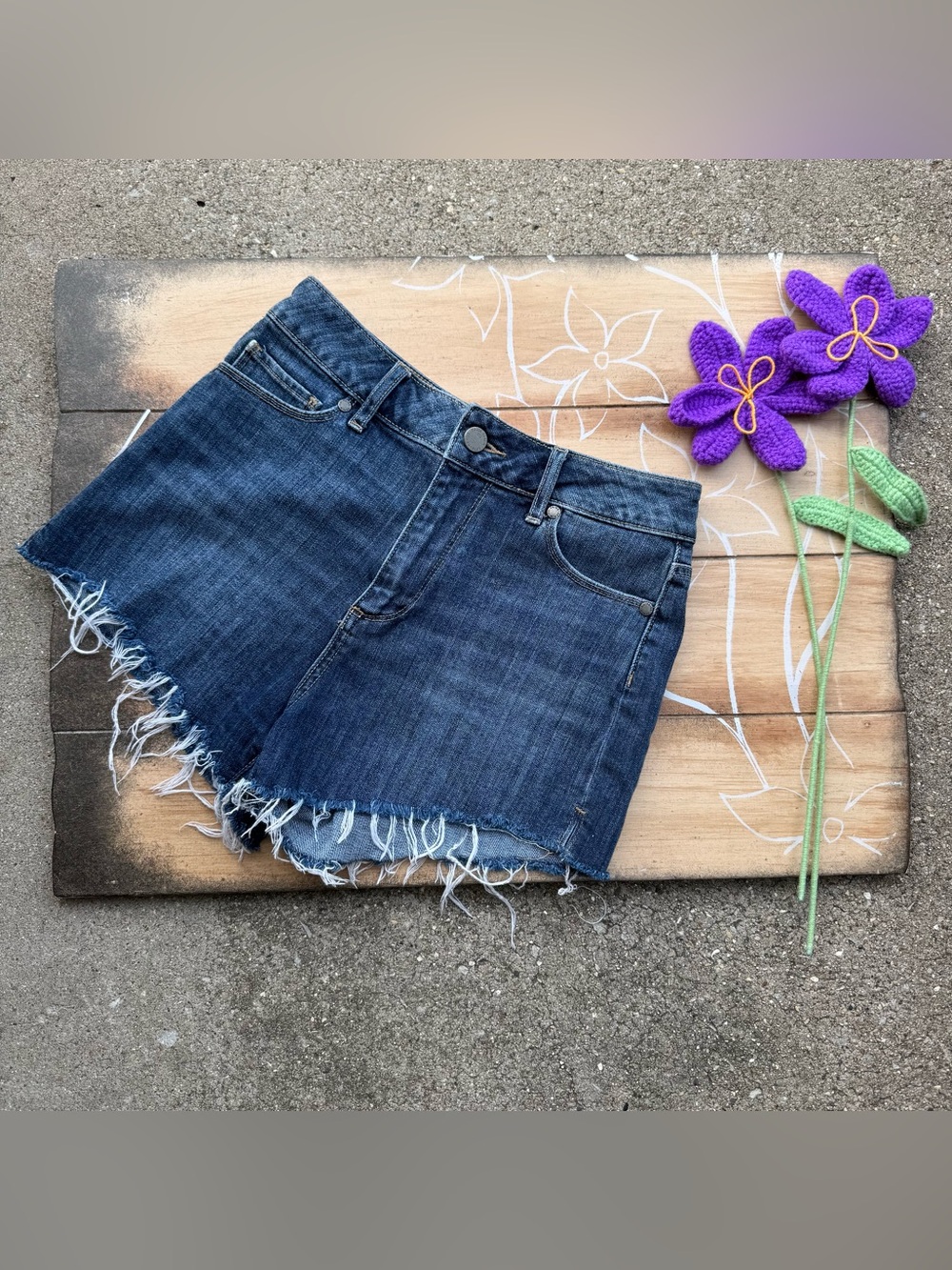 Paige Jean Shorts Size 25